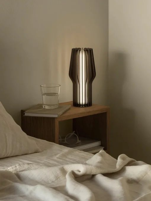 Kleine mobile LED-Tischlampe Radiant, dimmbar