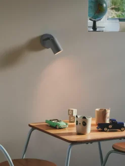 Kleiner Wandstrahler Explore mit Stecker
