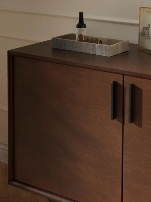 Kleines Sideboard Diana aus Eichenholz