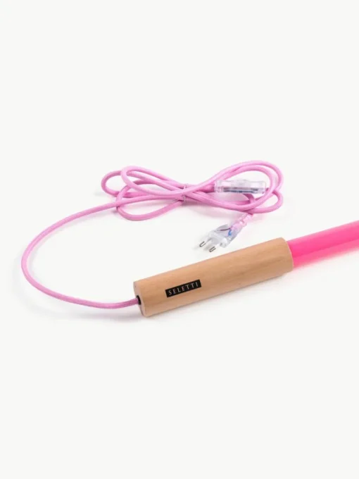 LED-Wandleuchte Linea mit Stecker
