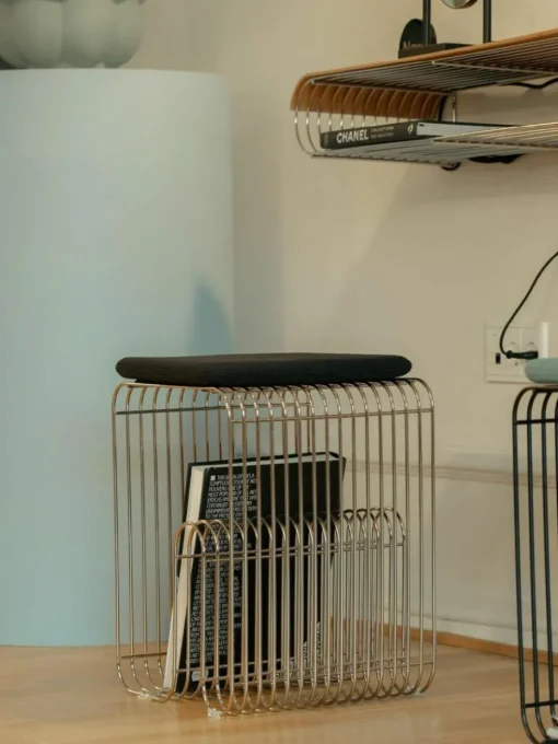 Metall-Hocker Curva