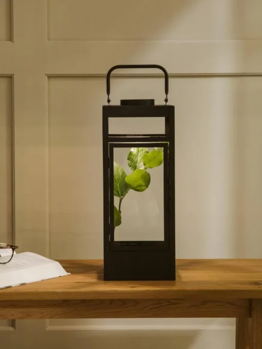 Mobile batteriebetriebene LED-Laterne Flint