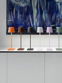 Mobile dimmbare LED-Außentischlampe Trellia
