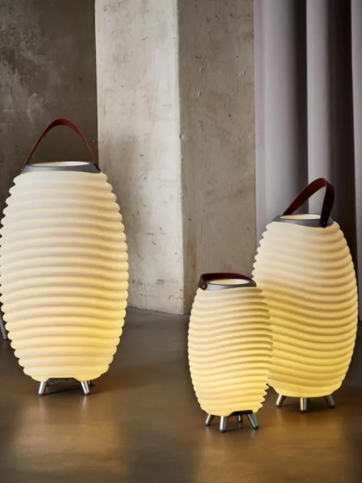 Mobile dimmbare LED-Gartenleuchte Synergy S mit Lautsprecher und Flaschenkühler