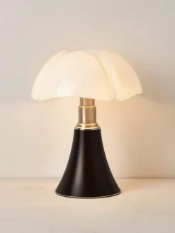 Mobile dimmbare LED-Tischlampe Pipistrello