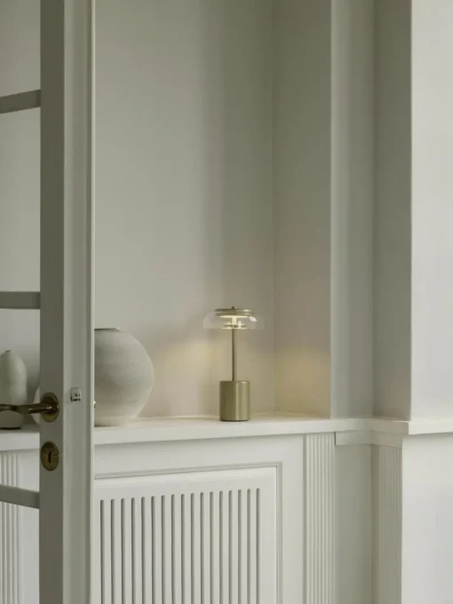 Mobile kleine LED-Tischlampe Blossi, dimmbar