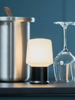Mobile LED-Outdoor Tischlampe London, dimmbar