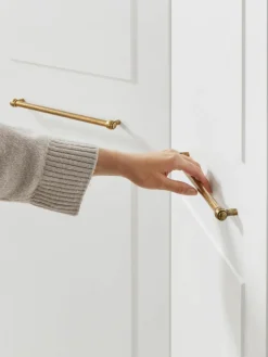Modularer Drehtürenschrank Charlotte, 250 cm Breite, mehrere Varianten