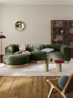 Modulares Sofa Natalie (3-Sitzer) aus Teddy-Bouclé mit Hocker