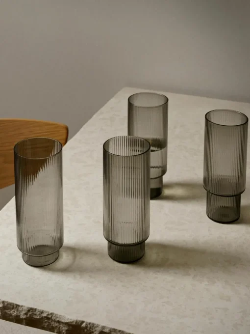 Mundgeblasene Longdrinkgläser Ripple mit Rillenrelief, 4er-Set