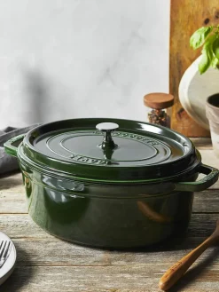 Ovaler Bräter La Cocotte aus Gusseisen