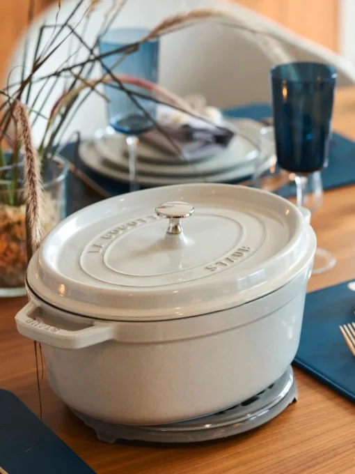 Ovaler Bräter La Cocotte aus Gusseisen