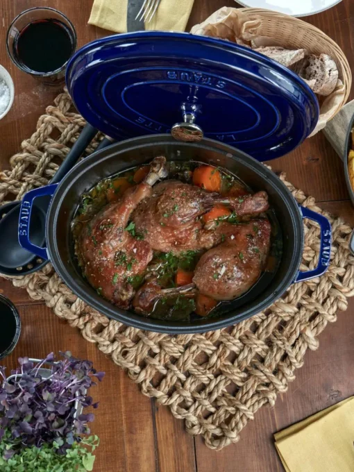 Ovaler Bräter La Cocotte aus Gusseisen