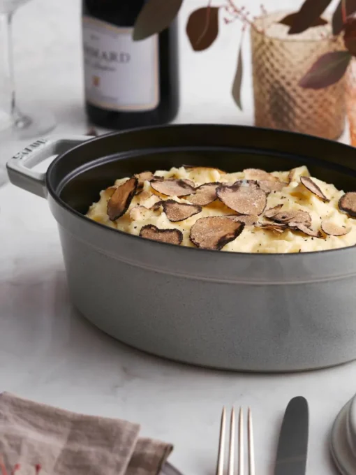 Ovaler Bräter La Cocotte aus Gusseisen