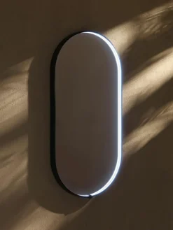 Ovaler Wandspiegel Avior mit LED-Beleuchtung