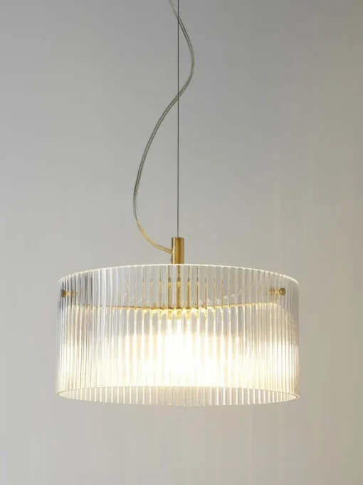Pendelleuchte Emmi aus geriffeltem Glas