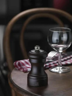 Pfeffermühle Bistro aus Buchenholz