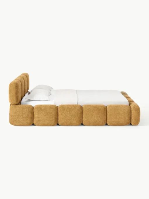 Polsterbett Tayla aus Teddy-Bouclé mit Stauraum