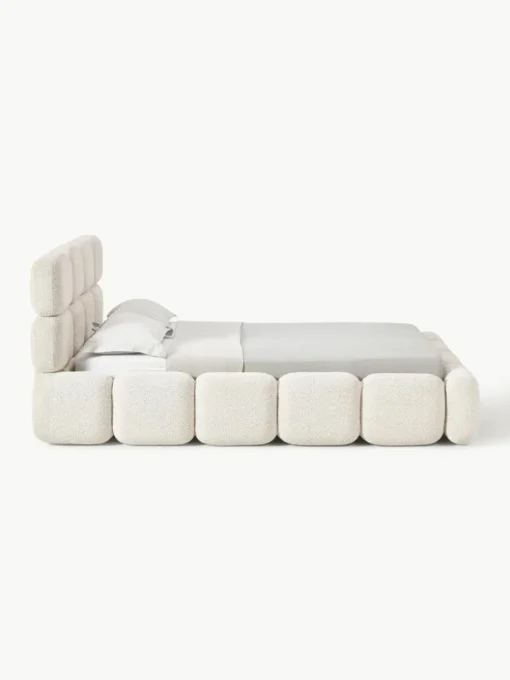 Polsterbett Tayla aus Teddy-Bouclé mit Stauraum