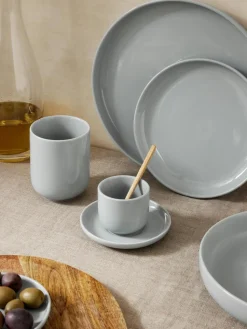 Porzellan-Espressobecher Nessa mit Untertassen, 4 Stück