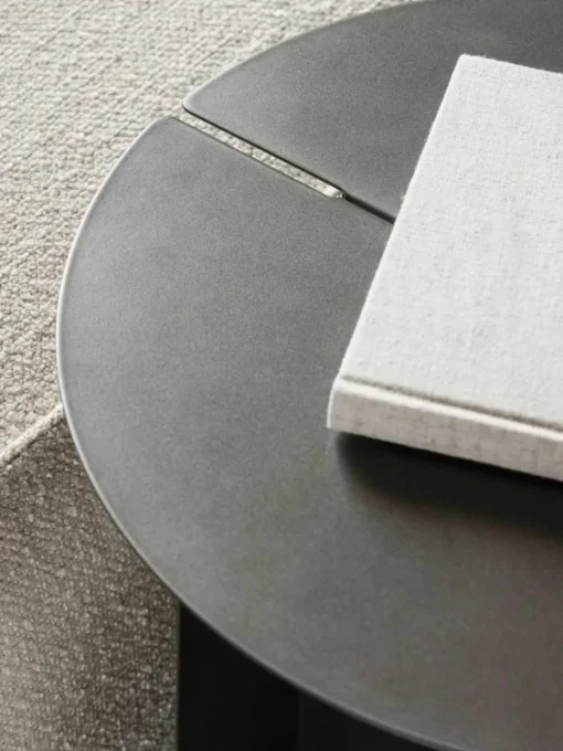 Runder Beistelltisch Oru mit Antik-Finish