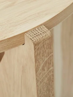 Runder Couchtisch Future aus Eichenholz