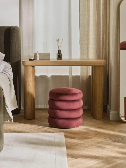Samt-Hocker Alto mit Stauraum
