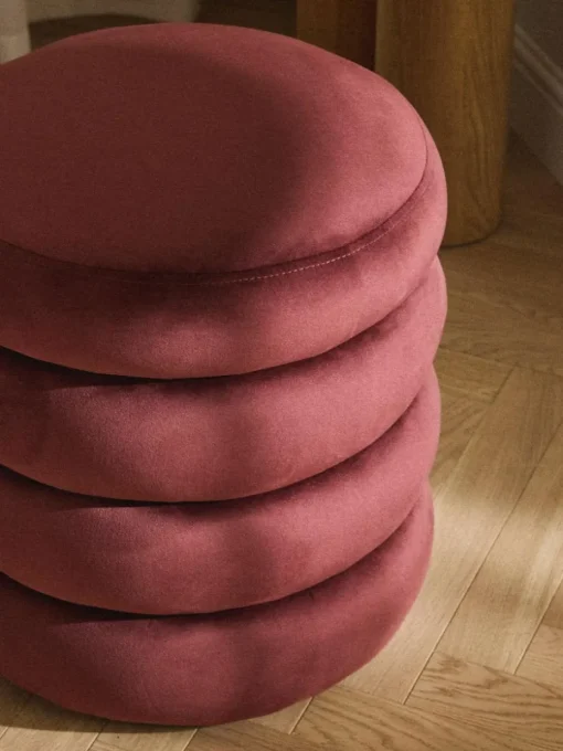 Samt-Hocker Alto mit Stauraum