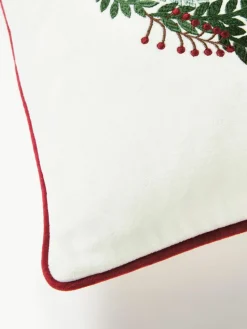 Samt-Kissenhülle Rosaline mit gesticktem Weihnachtskranz