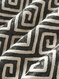 Samt-Kissenhülle Solenne mit Chenille-Stickerei