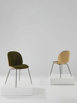 Samt-Polsterstuhl Beetle mit Sitzschale