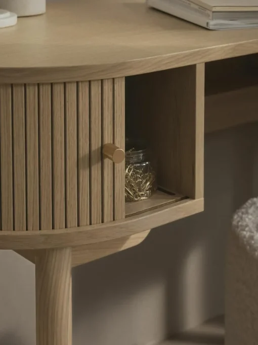 Schreibtisch Calary mit geriffelter Front