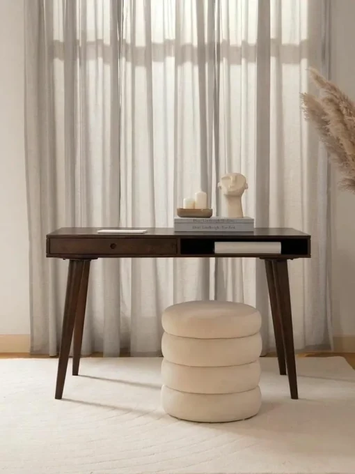 Schreibtisch Tova aus Massivholz mit Schublade