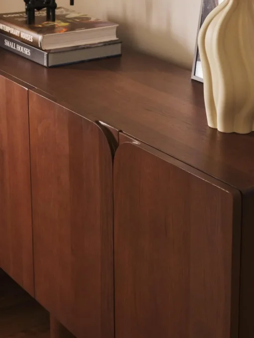 Sideboard Cadi aus Eichenholz