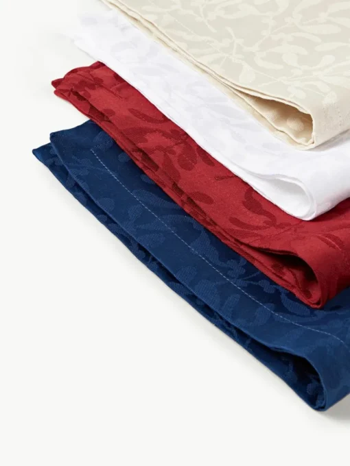 Stoffservietten Hollyn mit winterlichem Motiv, 4 Stück