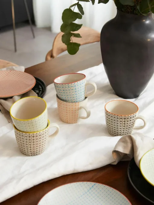 Tassen Carla mit kleinem Muster, 6er-Set