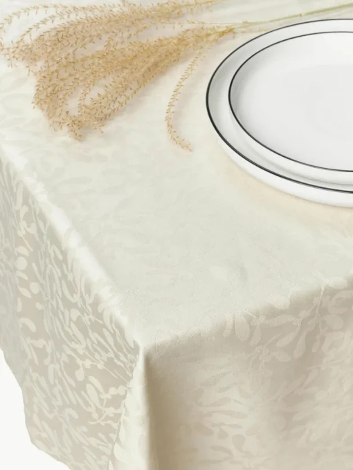 Tischdecke Hollyn mit winterlichem Motiv