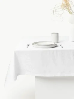 Tischdecke Hollyn mit winterlichem Motiv