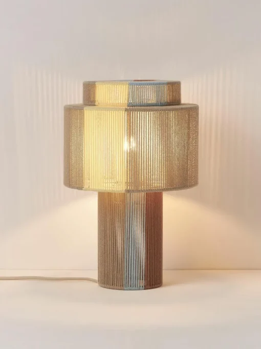 Tischlampe Lace aus Leinenfäden