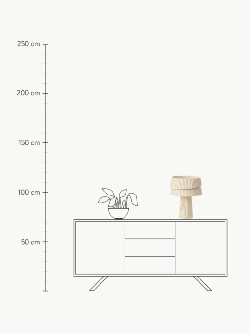 Tischlampe Nyla mit asymmetrischem Lampenschirm