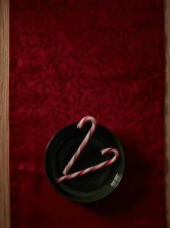 Tischläufer Hollyn mit winterlichem Motiv