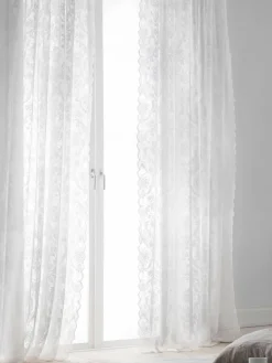 Transparente Spitzen-Gardinen Lacina mit Tunnelsaum, 2 Stück