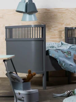 Verlängerbares Babybett Baby & Junior aus Birkenholz, 70 x 110/150 cm