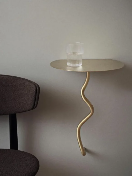 Wand-Beistelltisch Curvature aus Messing