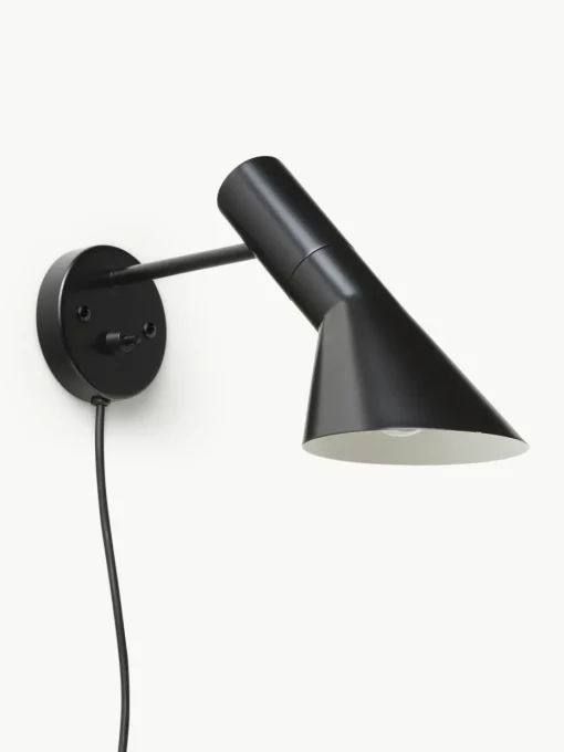 Wandleuchte AJ mit Stecker