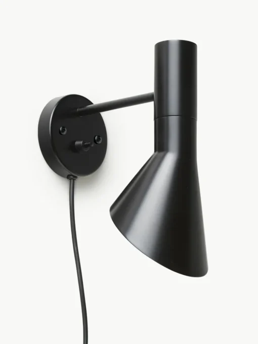 Wandleuchte AJ mit Stecker