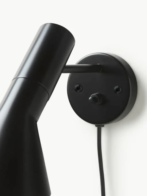 Wandleuchte AJ mit Stecker