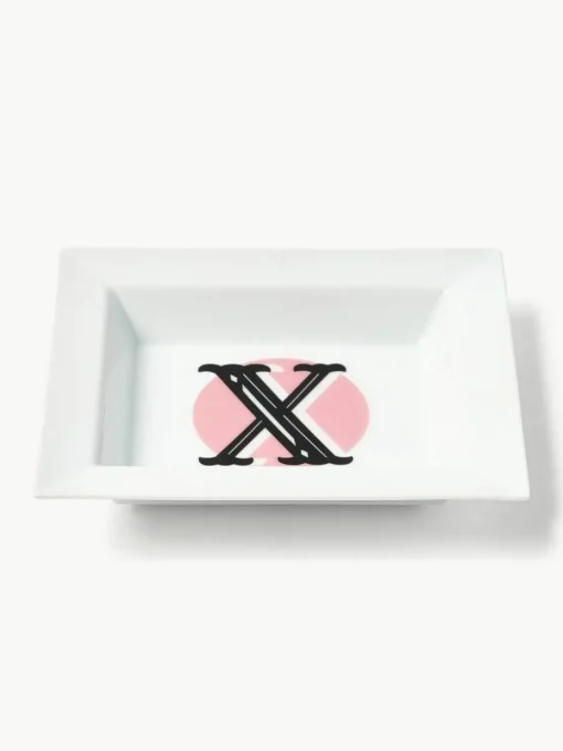 Westwing Collection x MEISSEN, handgefertigte Vide-Poche Initials mit Dekor