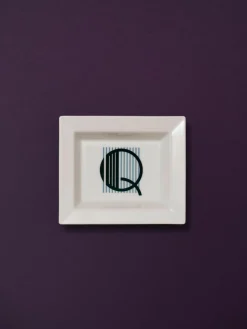 Westwing Collection x MEISSEN, handgefertigte Vide-Poche Initials mit Dekor