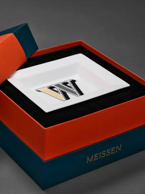 Westwing Collection x MEISSEN, handgefertigte Vide-Poche Initials mit Dekor